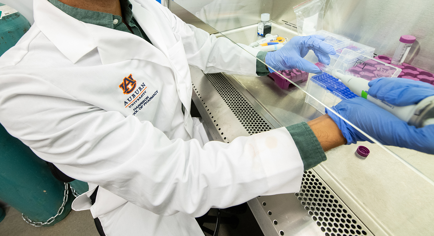 Pharmacy Students Conducting Research